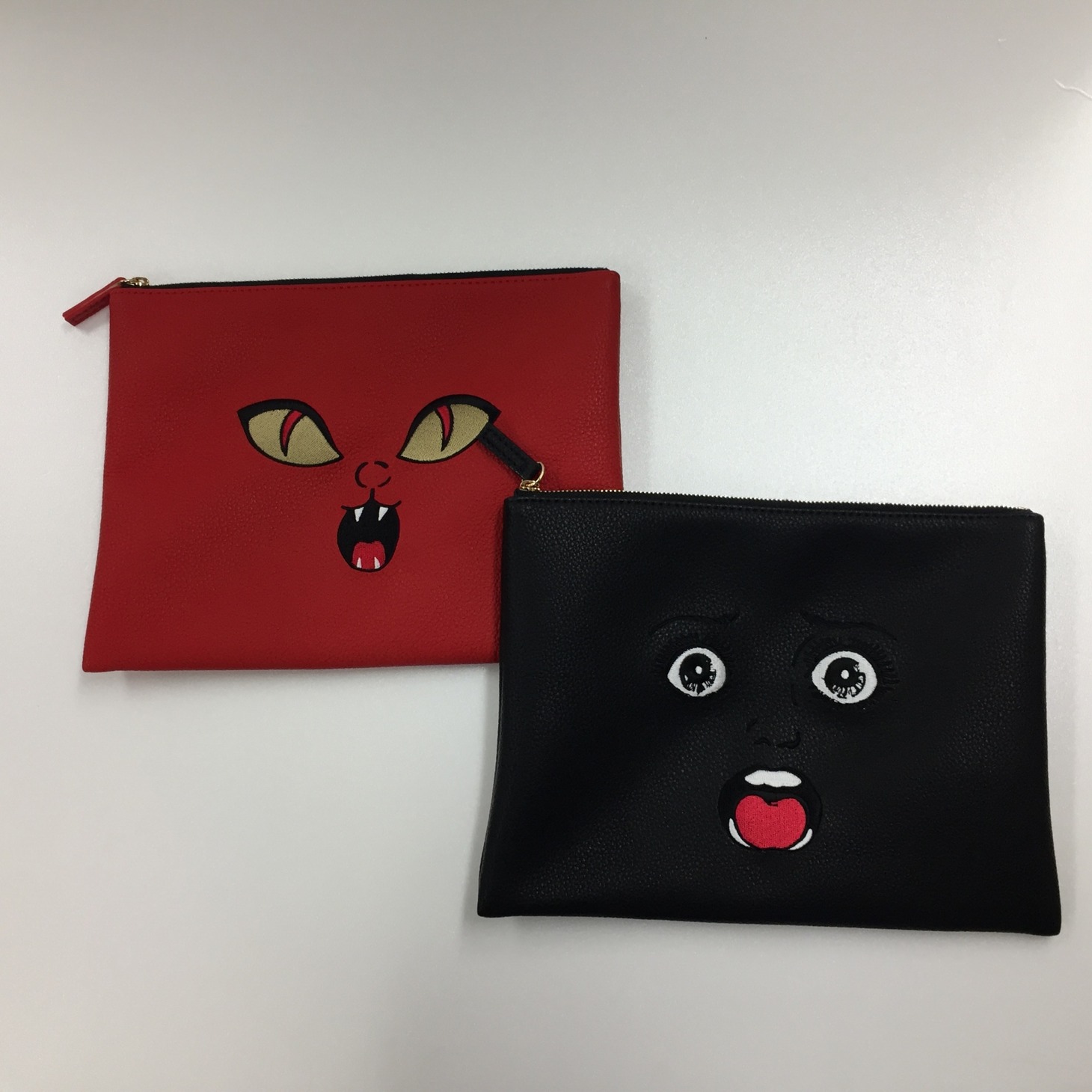 刺繍ポーチ