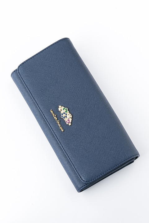 御影密モデルの長財布。