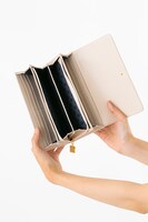 古市左京モデルの長財布。