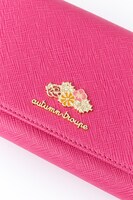 七尾太一モデルの長財布。