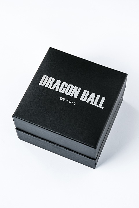 「ドラゴンボール モデル クロノグラフ 腕時計」のボックス。