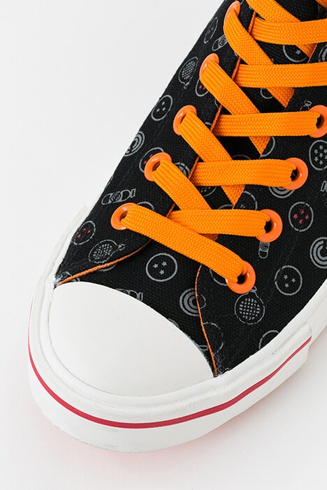 「ドラゴンボール モデルスニーカー」