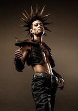 ザコに扮した河合龍之介。