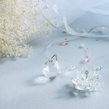 「美少女戦士セーラームーン 幻の銀水晶 サンキャッチャー 」右からA、B。