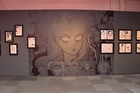 ど迫力の亜弓。