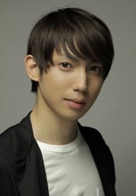 団長役の有澤樟太郎。