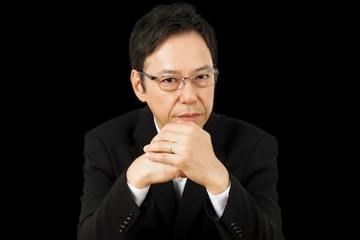 板尾創路扮する井伏真澄。(c)テレビ東京