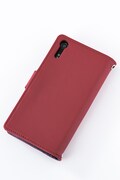 九十九遊馬モデルのスマートフォンケース(Xperia XZ用)。