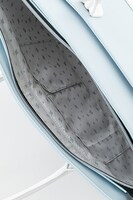 MooNsモデルのバッグ。