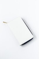 MooNsモデルの財布。