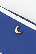 MooNsモデルの財布。