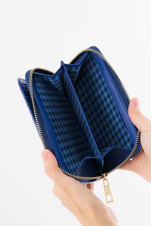 MooNsモデルの財布。