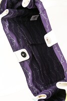 THRIVEモデルのバッグ。