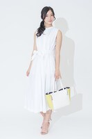 THRIVEモデルのバッグの使用イメージ。