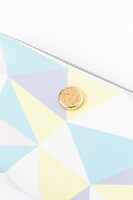 THRIVEモデルの財布。