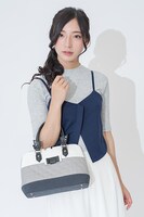 キタコレモデルのバッグの使用イメージ。