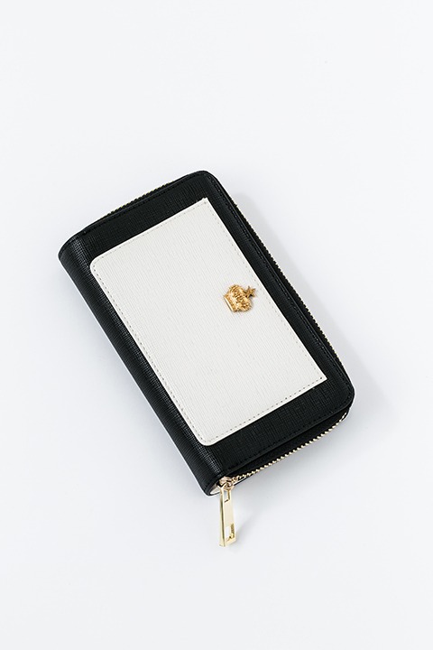 キタコレモデルの財布。