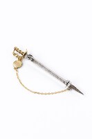 「ディオスの剣 モデル ブローチ」