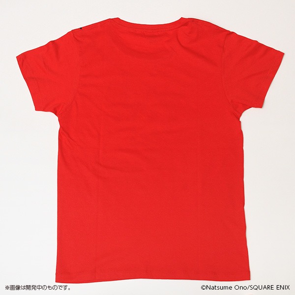 「タバコをくゆらせるジーンTシャツ」