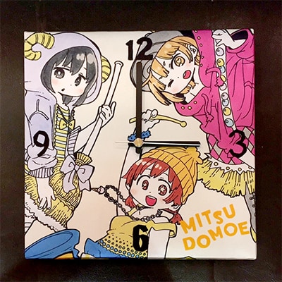 桜井のりおの描き下ろしイラストを使用した「みつどもえ」新作グッズ