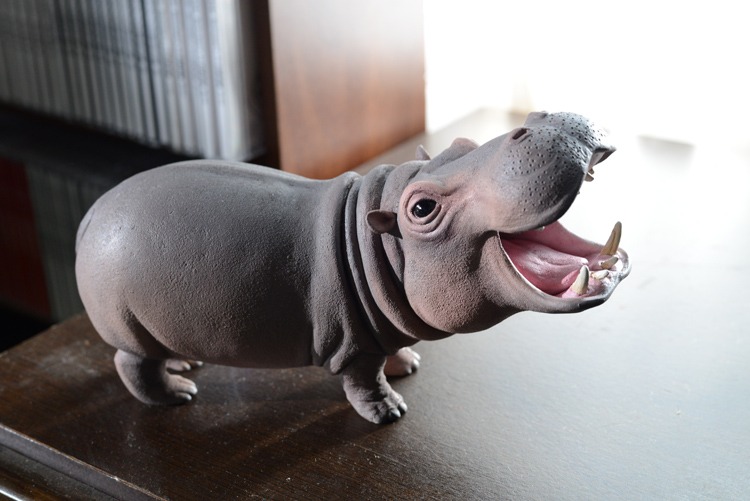 林家木久扇が声を務めるカバの置物。