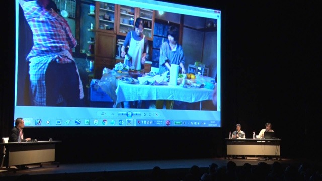 Blu-ray特装限定版の特典ディスクに収められる特典映像「練馬アニメカーニバル2015 映画『この世界の片隅に』公開まであと1年！記念トークイベント」より。
