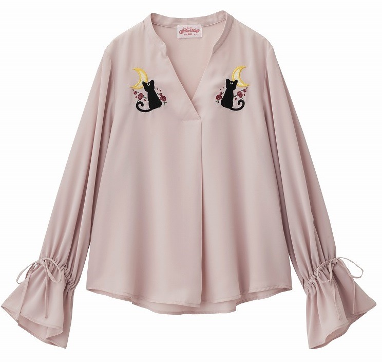 エンブロイダリーブラウス（セーラームーン）