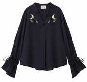 エンブロイダリーブラウス（セーラームーン）