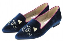 店舗限定アイテムのオペラシューズ（セーラームーン）