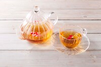 「きっと十年後にも、一緒に笑ってお茶を飲もう。約束だ。」のウテナのオーガニックアフリカンネクター茶。