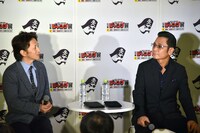 左から荒木飛呂彦、原哲夫。