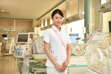 麻生理佐子役の古畑星夏。(c)TBS