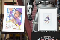 左からイラストコンクールで「ハガレン賞」を受賞した作品と、荒川弘による描き下ろしイラスト。