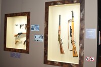 「映画公開記念『鋼の錬金術師展』」の様子。