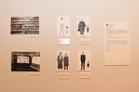 「月に吠えらんねえ」の展示の様子。