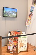 功労賞に選ばれた、昭和漫画館青虫館長・高野行央のコレクション。
