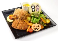 「月島、山口のパンプキン焼きそば＆とんかつハロウィンバラエティーセット」