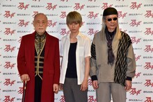 左から津川雅彦、本郷奏多、鹿賀丈史。