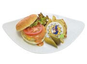 「『すいません、そのバーガー 一口ください！』ジャック＆ロケッツのチーズバーガー」