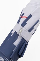 暁美ほむらモデルの折りたたみ傘。