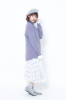 フラットパンプス（ワイルドギースモデル）の着用画像。