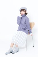 フラットパンプス（ワイルドギースモデル）の着用画像。