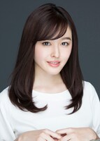 百枝まりあ役の久住小春。