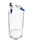 「聖☆おにいさん」14巻限定版に付属する「コップのフチ子公認おにいさんフィギュア」(c)中村光／講談社