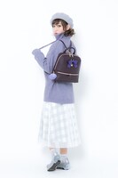 リュック（リゼモデル）の着用画像。