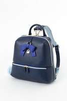 チノモデルのリュック。