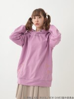 「NEW GAME!! ゲームパーカー」ラベンダーの着用イメージ。