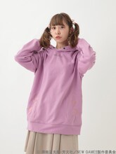 「NEW GAME!! ゲームパーカー」ラベンダーの着用イメージ。