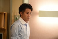 康孝役のナオト・インティライミ。