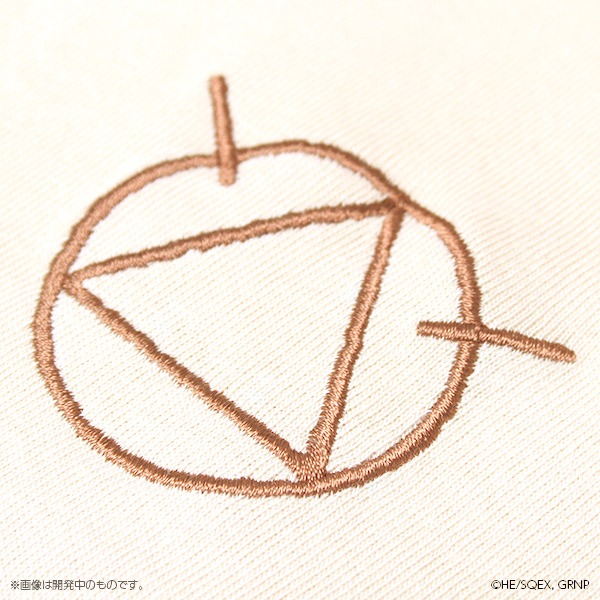 「魔法陣Tシャツ」の刺繍。